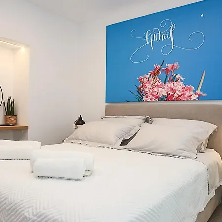 Zoe House Σπίτι διακοπών *